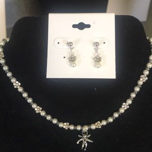 Children’s necklace and earrings